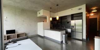 Awesome 1BR Loft Style Condo Overlooking Midtown! Gallery 8