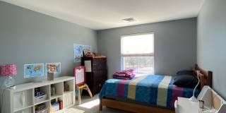 318 Rindge Ave Gallery 25