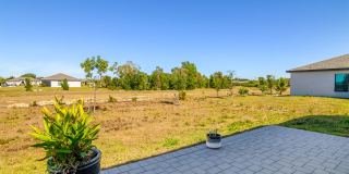NOW AVAILABLE - 3/2 with 2 Car Garage in Mirror Lakes! Gallery 27