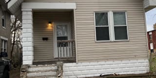 1011 South Greenlawn Avenue Gallery 1