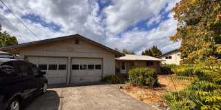 Hucrest 3 bedroom 2 bath home with garage Gallery 1