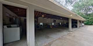 Charming Apartment with Wood Floors & Convenient Amenities Gallery 4