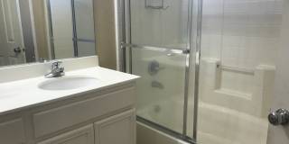 ***Move in Special $1000***Oceanside Great Location 3 Bedroom Home! Gallery 15