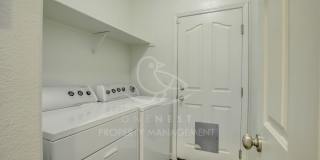 Plumas Lake Rental, Huge Living Room Plumas Lake Rental, Huge Living Room Gallery 20
