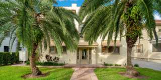 Villas of Lake Eola Condo Gallery 1
