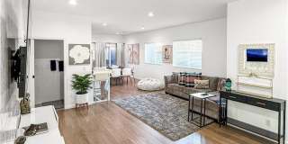 1521 W 37th Place Gallery 5