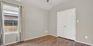 623 N Elkhart Avenue Gallery 11