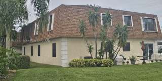 161 SE Village Dr Gallery 1