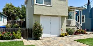 Large & Sunny House & Backyard in a Tranquill Neighborhood of El Cerrito Gallery 1