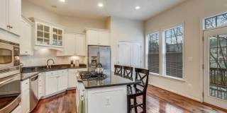 22092 AVONWORTH Square Gallery 4