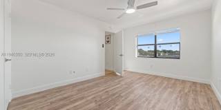 880 NE 207th Ter Gallery 12