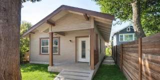 Cute One Bedroom Detached Unit Gallery 1