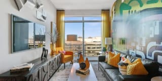 AMLI Westside Gallery 28