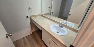 Beautifully Renovated Ground-Floor 2 Bedroom – Over 900 Sq. Ft.! Gallery 11