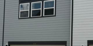 Modern 3-Bedroom Townhome Near UNC Charlotte & Light Rail Gallery 37