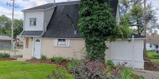 Spacious 3 bedroom 1 Bath in Warren! Gallery 7