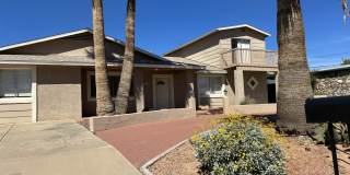 1422 E Yucca Street Gallery 1