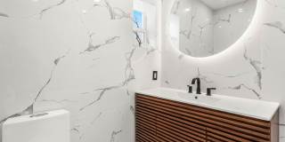 202 SE 4th Street Gallery 15