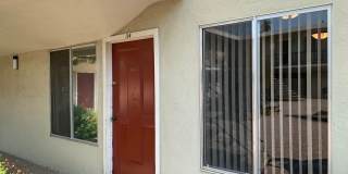Gorgeous Downstairs Apartment End Unit In Concord! Gallery 1