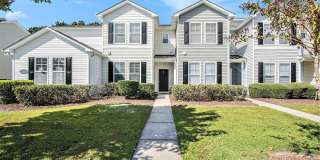 Beautifully Updated 3BR/3BA Coastal Townhome in Prime Location! Gallery 4