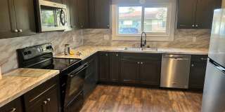 Three Bedroom House for Rent With a Garage in Lynden Gallery 4