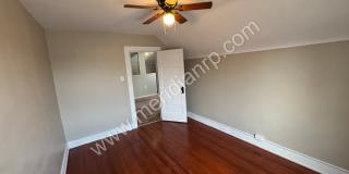 2403 North Clinton Street Gallery 15