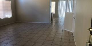 LARGE 5 BDRM HOME W/ 3 FULL BATHS. Gallery 5