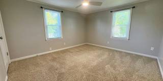 4 Bedroom 2 Bathroom in Harrisburg! Gallery 28