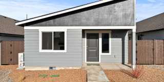 50% OFF!!! Modern 3 Bed/2 Bath Single-Level Home with Open Living - Redmond Gallery 4
