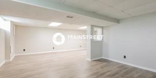 701 North Redwood Drive Gallery 15