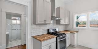 Charming 4BR House in Atlanta Gallery 7