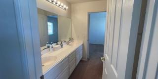 NO AVAILABLE SHOWINGS UNTIL AFTER 7/1/26 - EASTVALE GREAT NEIGHBORHOOD- 4+2.5 EXECUTIVE HOME, QUIET NEIGHBORHOOD - AVAILABLE NOW!!! ONLY 1 GARAGE SPACE + 1 DRIVEWAY SPACE, STREET PARKING AVAILABLE Gallery 21