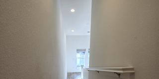 Stunning 3BR 3.5 BATHROOM House in Hayward Gallery 26