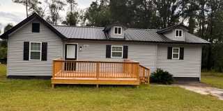 3 Bed/2 Bath Home- Under Renovations Gallery 1