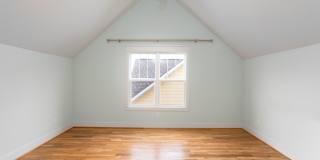 Downtown Durham Oasis! - Three Bedroom Home With Truly Unique Entire Top Floor Primary Suite Gallery 14