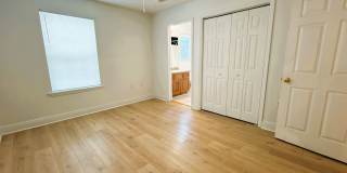 SPACIOUS 3/3 , Open Floor Plan, Vaulted Ceilings, New Paint and New Plank Floors, and W/D! $1500/month Avail Now! Gallery 14