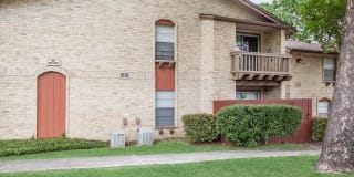 Forest Oaks Gallery 14