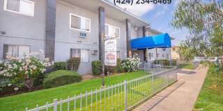 7253–7257 Variel Ave. Gallery 1