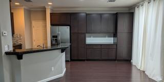 Large Master Bedroom! Gallery 1