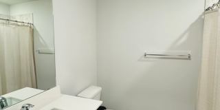3-bedroom 2-bathroom house! Gallery 13
