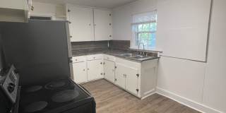 2 Bedroom, 1 Bath House in Columbia! Gallery 5