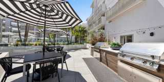 The Elinor Gallery 14