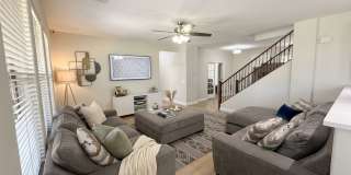 Spacious 6-bedroom, 2.5-bathroom home in Chandler, Welcome to the family friendly community of Sun Groves sitting on nearly 18,000 sq ft and one of the largest lots in the neighborhood. Gallery 15