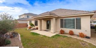 Beautiful 4 Bedroom Home Gallery 37