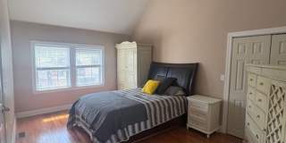 5BR/2.5 Bath in Prime 12 South | Park-Facing | Two Sunrooms | Walkable Luxury Living Gallery 29