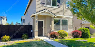 3 BR pet-friendly home with fenced yard Gallery 1