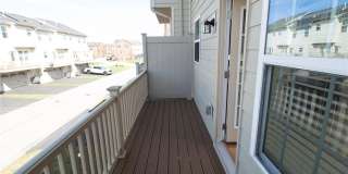 1719 St Johns Ln Gallery 18