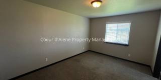 3 bed house behind Crown Pointe Park! Gallery 11