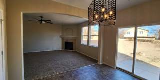 Amazing, Large 3 Bedroom Home in Southwest Albuquerque. Refrigerated Air, 2 Car Garage Gallery 8