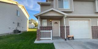 3 bdrm 2 bath Townhouse- Swimming pool in this HOA. Gallery 1